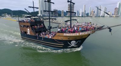 barco pirata balneário camboriú